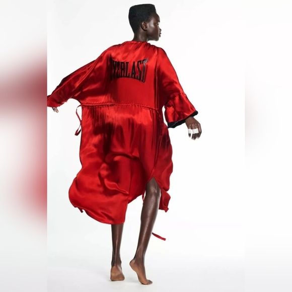 ZARA EVERLAST Satin RED BLACK ROBE SPORT Relax Size L - Picture 3 of 11
